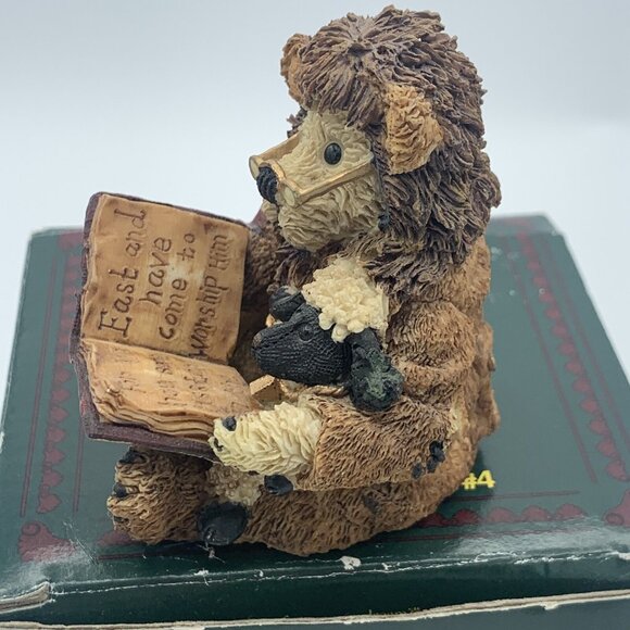 Boyds Bears & Friends Caledonia “The Narrator” #2412 Nativity Figurine w/ Box - Picture 3 of 6